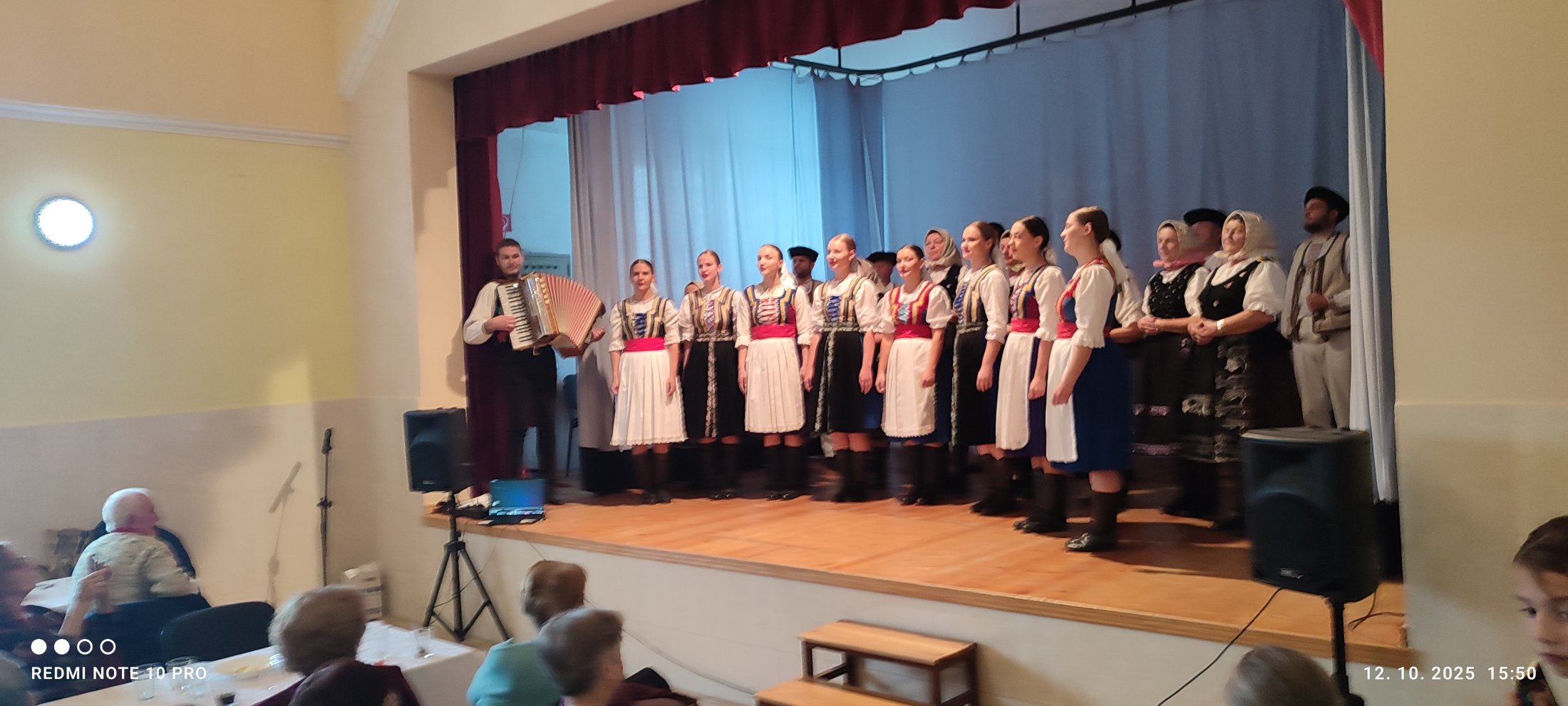 Október - mesiac úcty k starším - foto 3