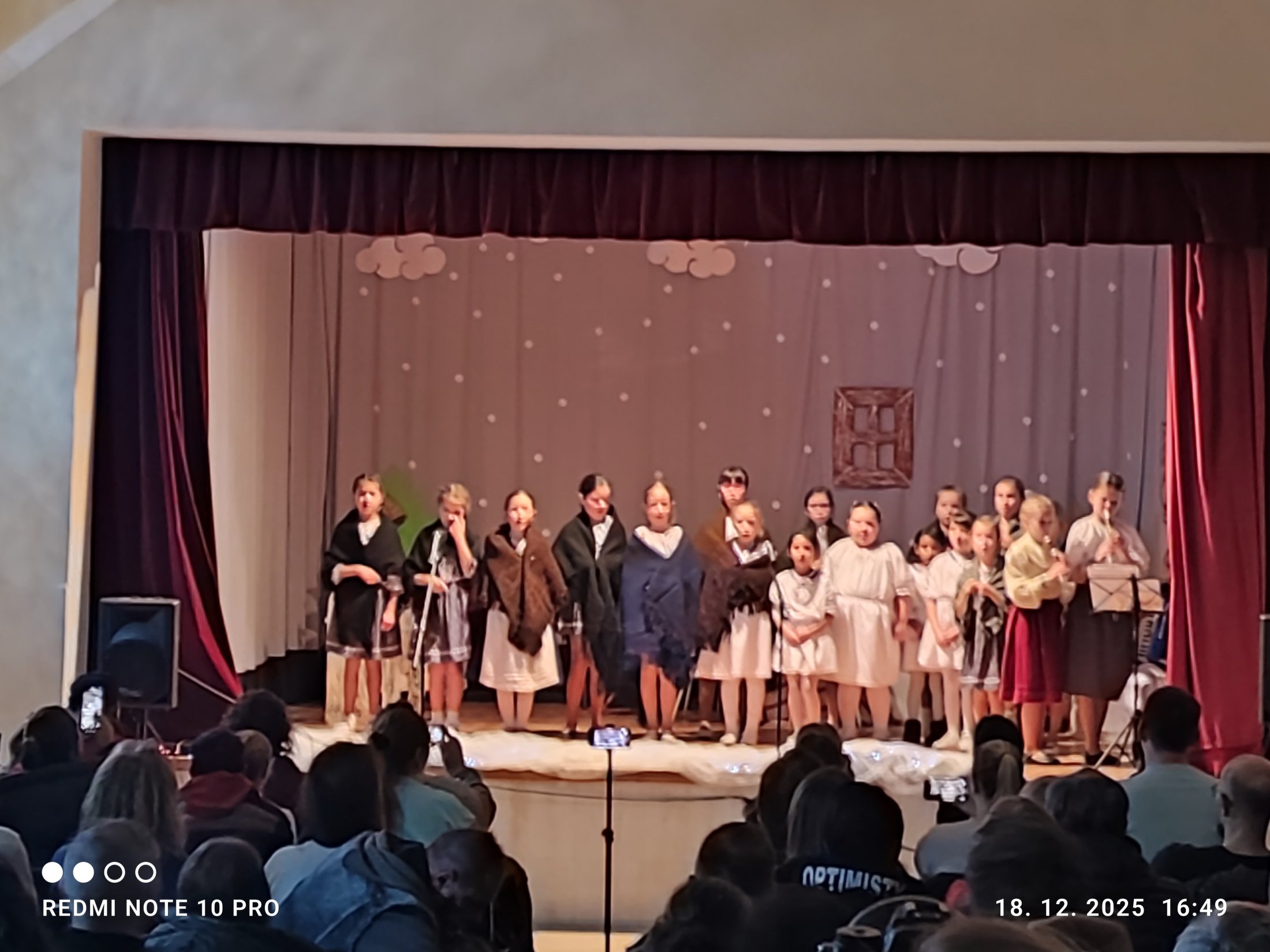 Vianočná besiedka Zš s Mš v Olcnave - foto 1