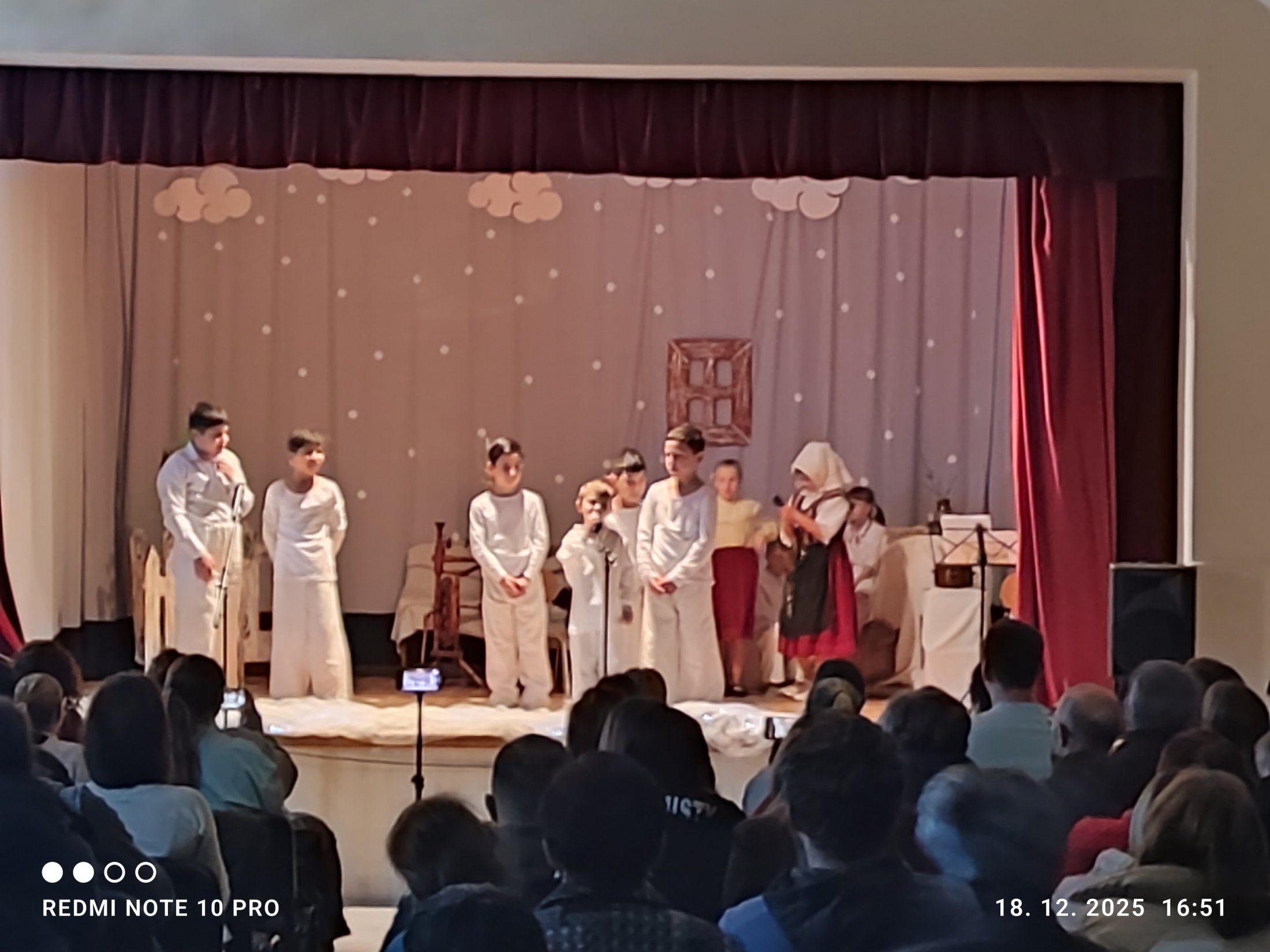 Vianočná besiedka Zš s Mš v Olcnave - foto 10