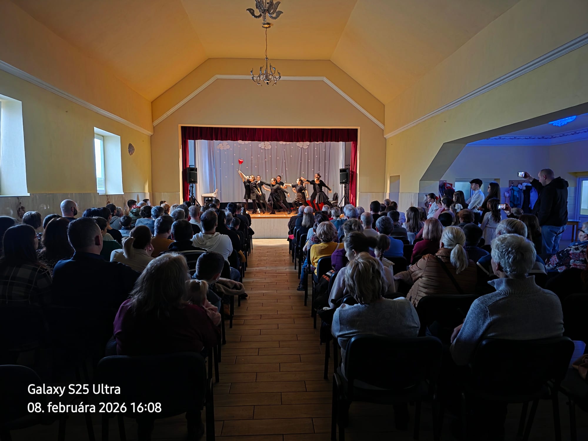 Vystúpenie ZUŠ sv. Jana Krstiteľa Sp. Vlachy - foto 2