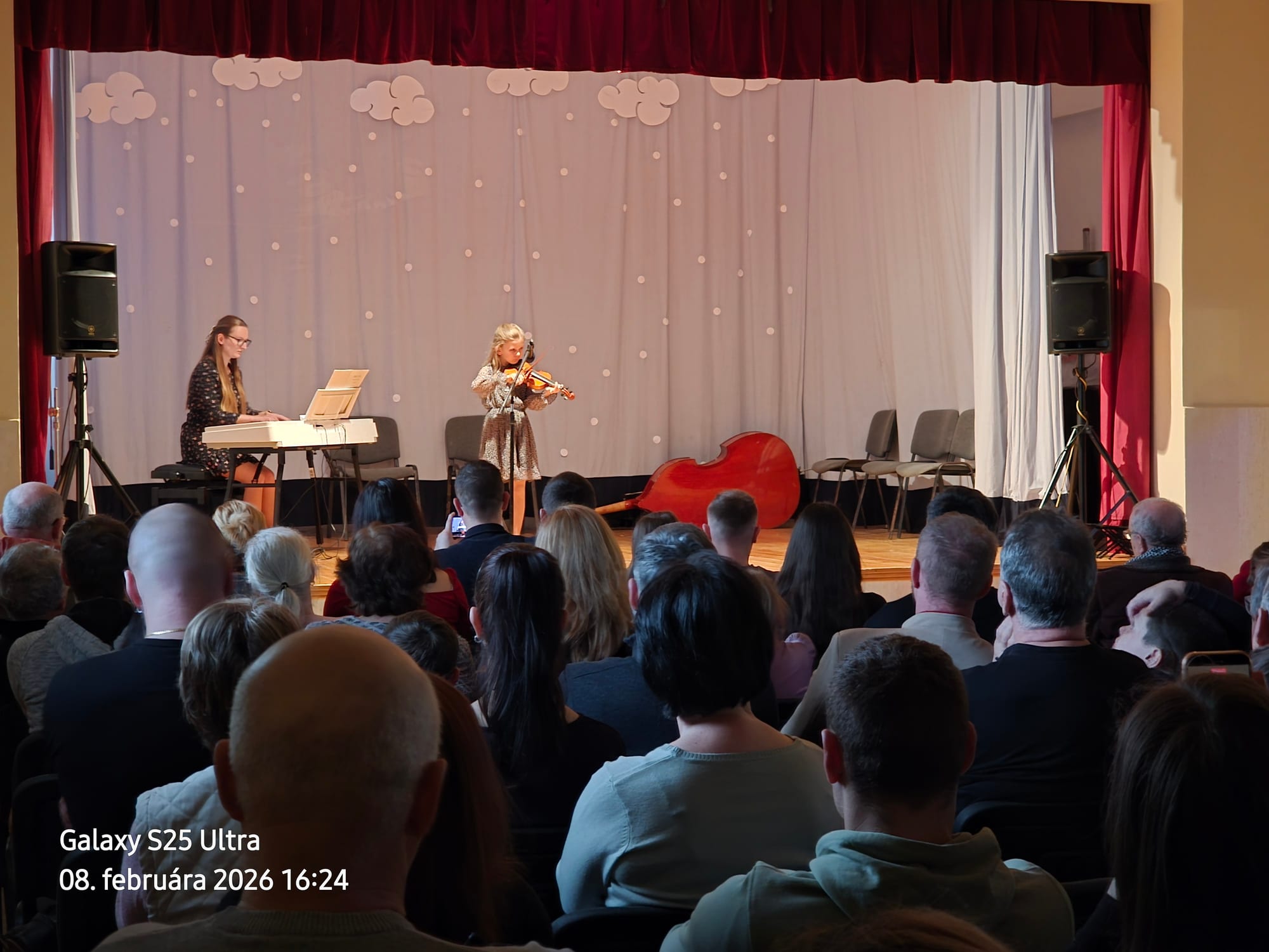 Vystúpenie ZUŠ sv. Jana Krstiteľa Sp. Vlachy - foto 6