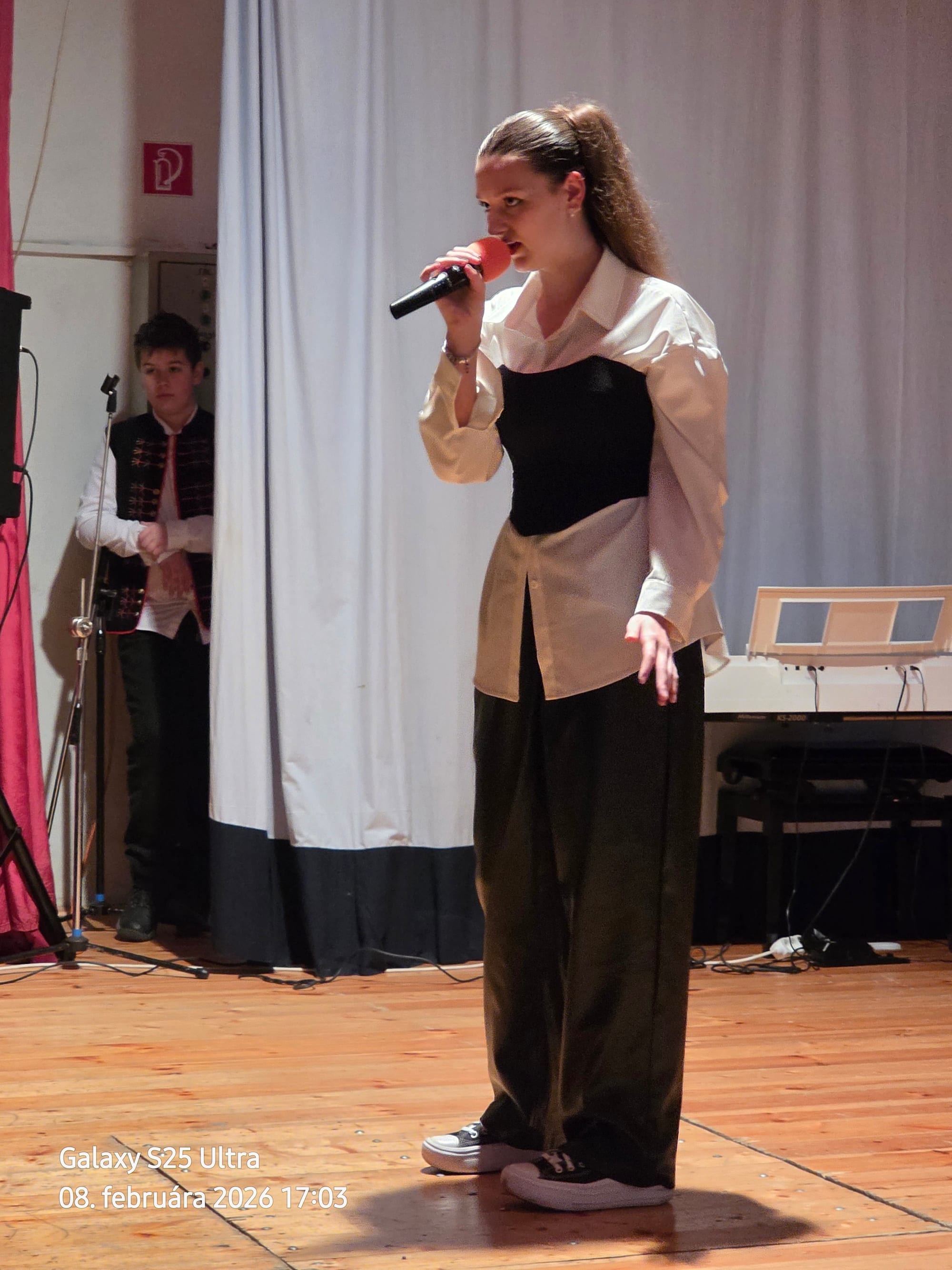 Vystúpenie ZUŠ sv. Jana Krstiteľa Sp. Vlachy - foto 14